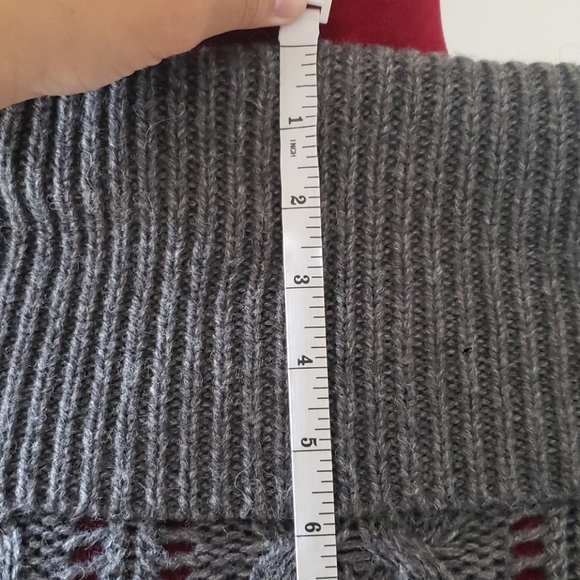 Club Monaco Gray Tunic Length Sweater - Picture 4 of 6